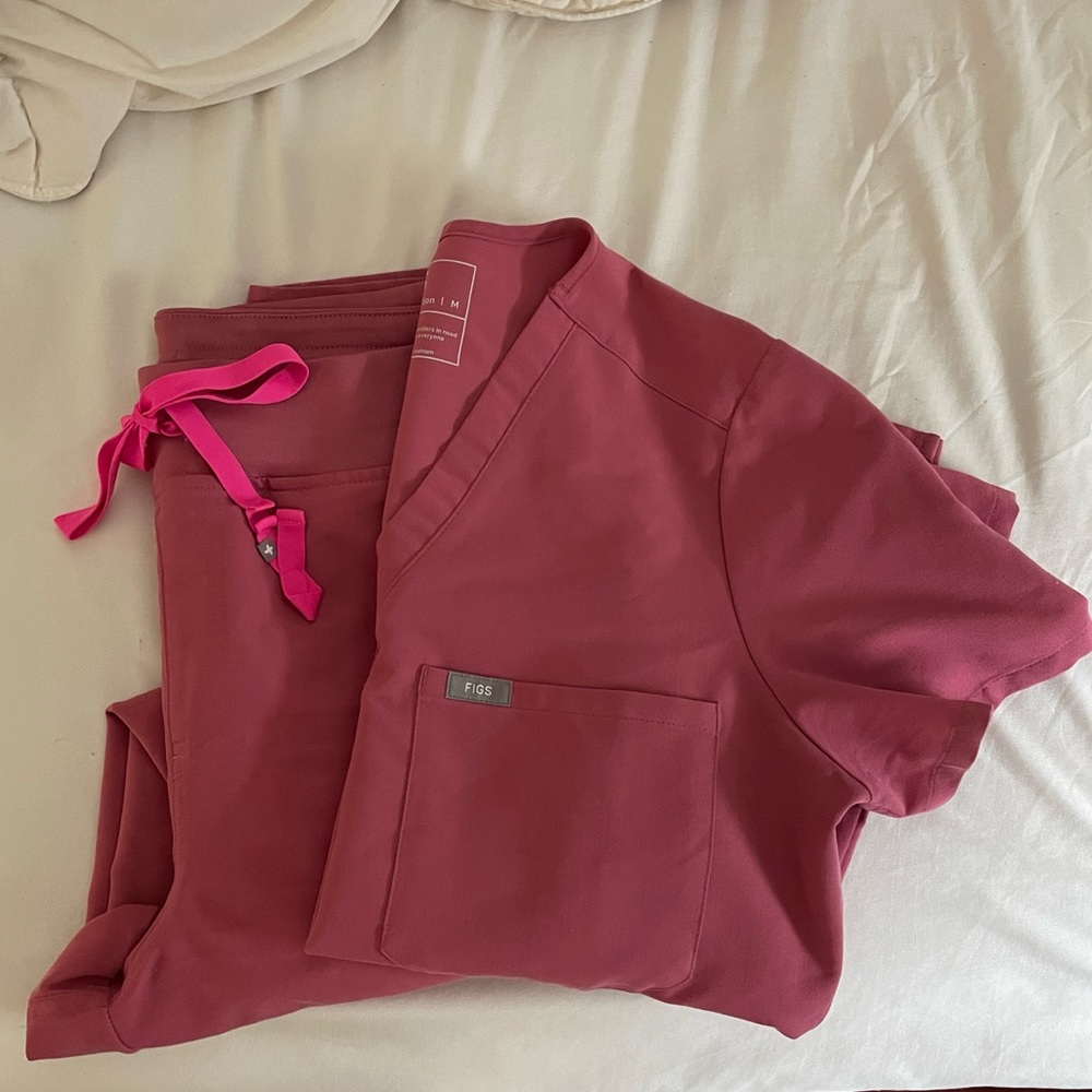 FIGS SCRUBS